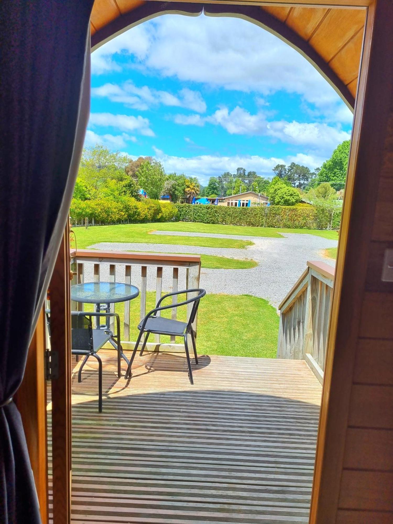 Hotel Flat Hills Tourist Park Ruahine Exterior foto